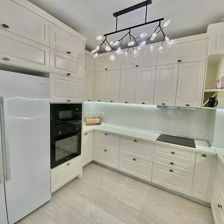 아파트 Us Embassy 티라나