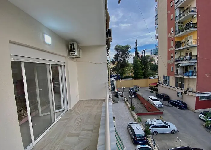 Us Embassy Appartamento *