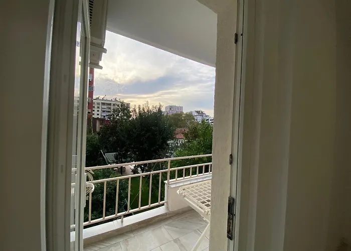 Us Embassy Appartamento Tirana